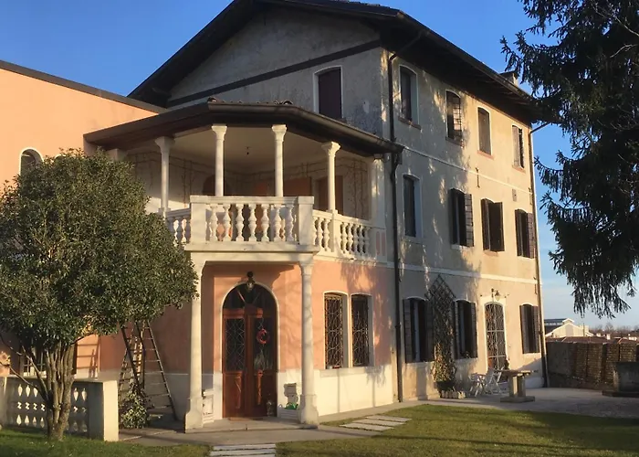 B&B Ernestine Family Home